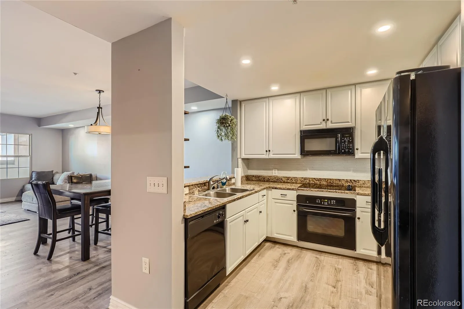 975 N Lincoln Street #4I #N Denver CO 80203 MLS #REC6628978 07182026063539 1600 6