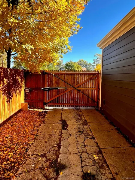 61 S Hooker Street Denver CO 80219 MLS #REC6629811 05152026200411 800 38