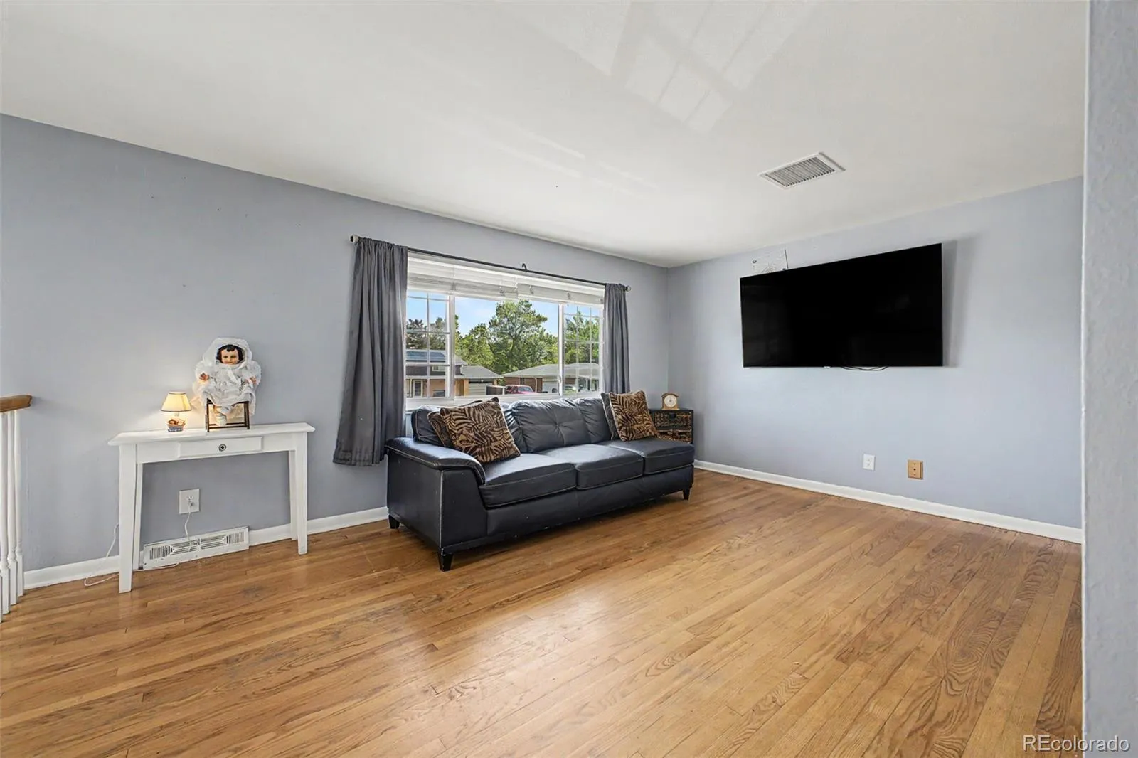933 Newcombe Street Lakewood CO 80215 MLS #REC6630741 05232026095244 1600 14