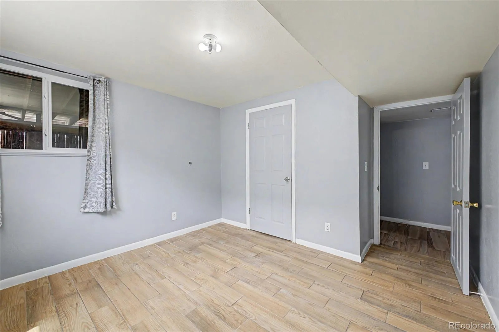 933 Newcombe Street Lakewood CO 80215 MLS #REC6630741 05232026095244 1600 31