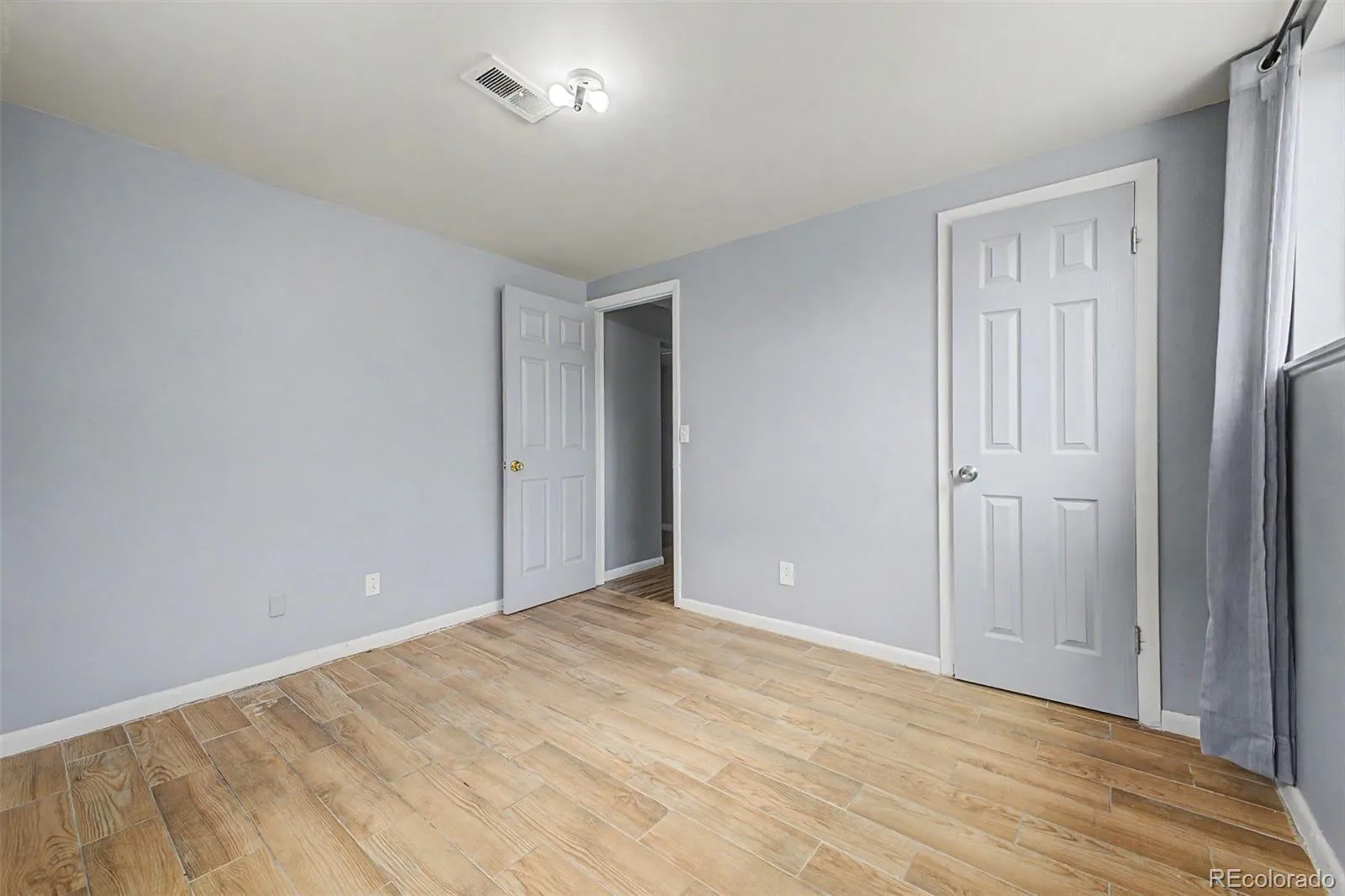 933 Newcombe Street Lakewood CO 80215 MLS #REC6630741 05232026095244 1600 33