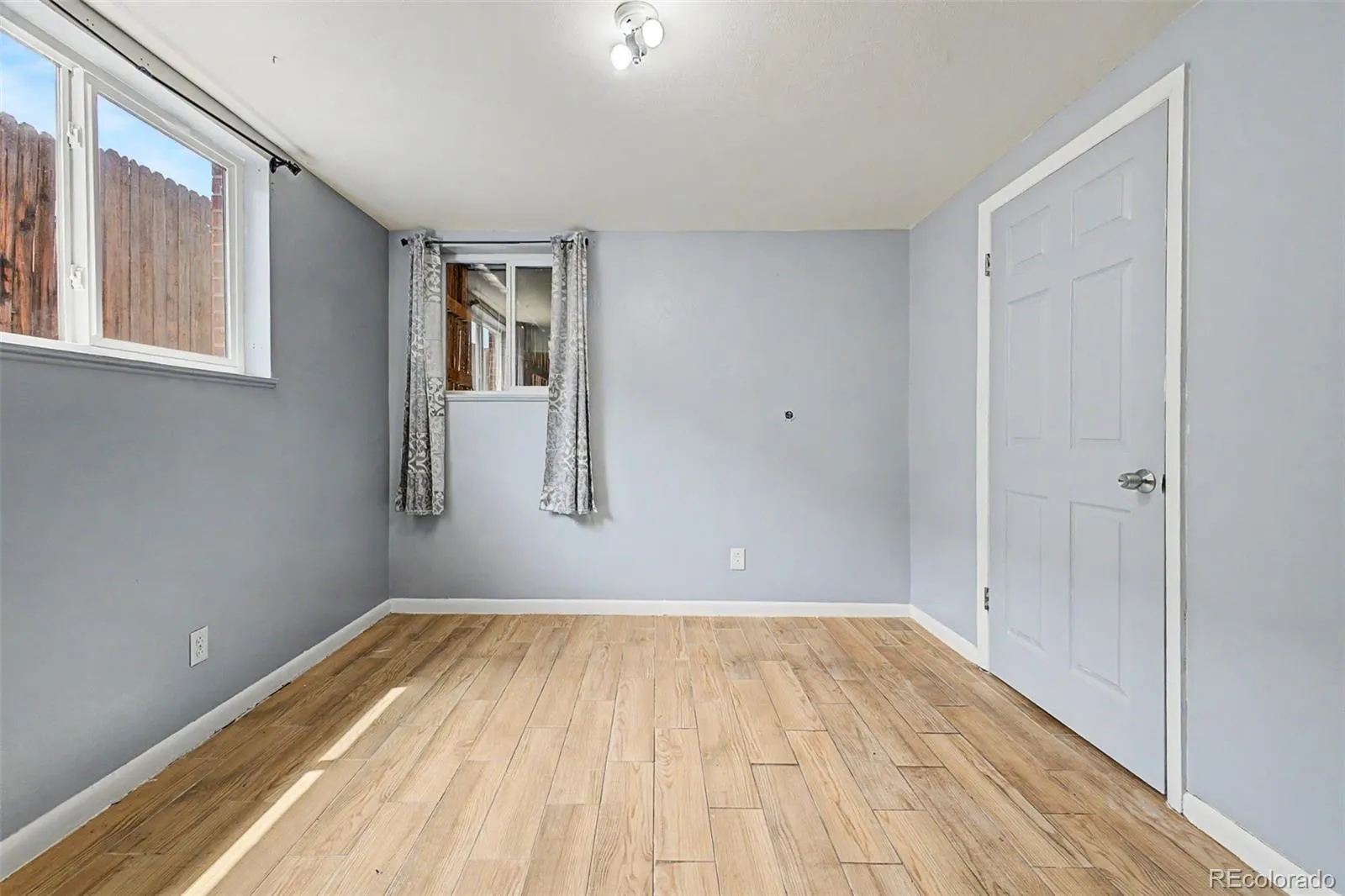 933 Newcombe Street Lakewood CO 80215 MLS #REC6630741 05232026095244 1600 35