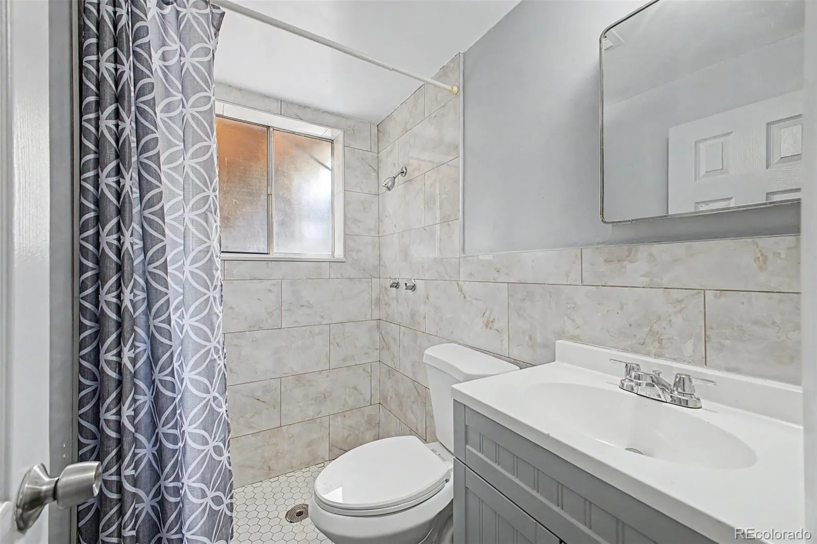 933 Newcombe Street Lakewood CO 80215 MLS #REC6630741 05232026095244 1600 36