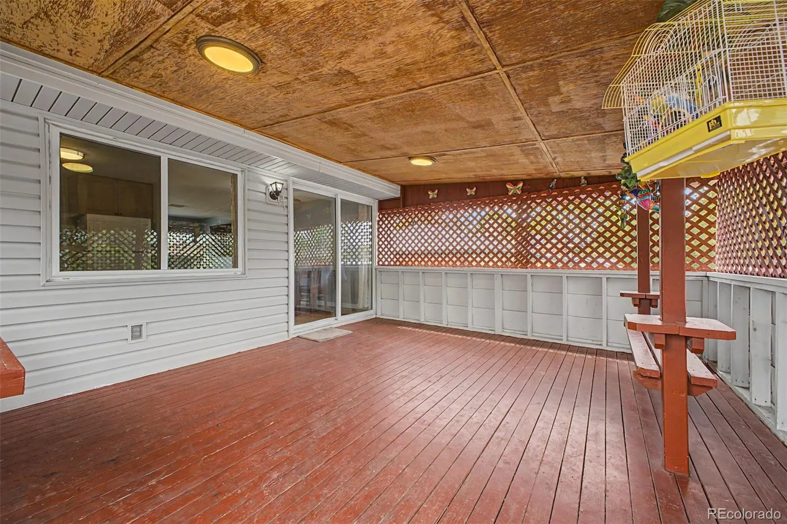 933 Newcombe Street Lakewood CO 80215 MLS #REC6630741 05232026095244 1600 40