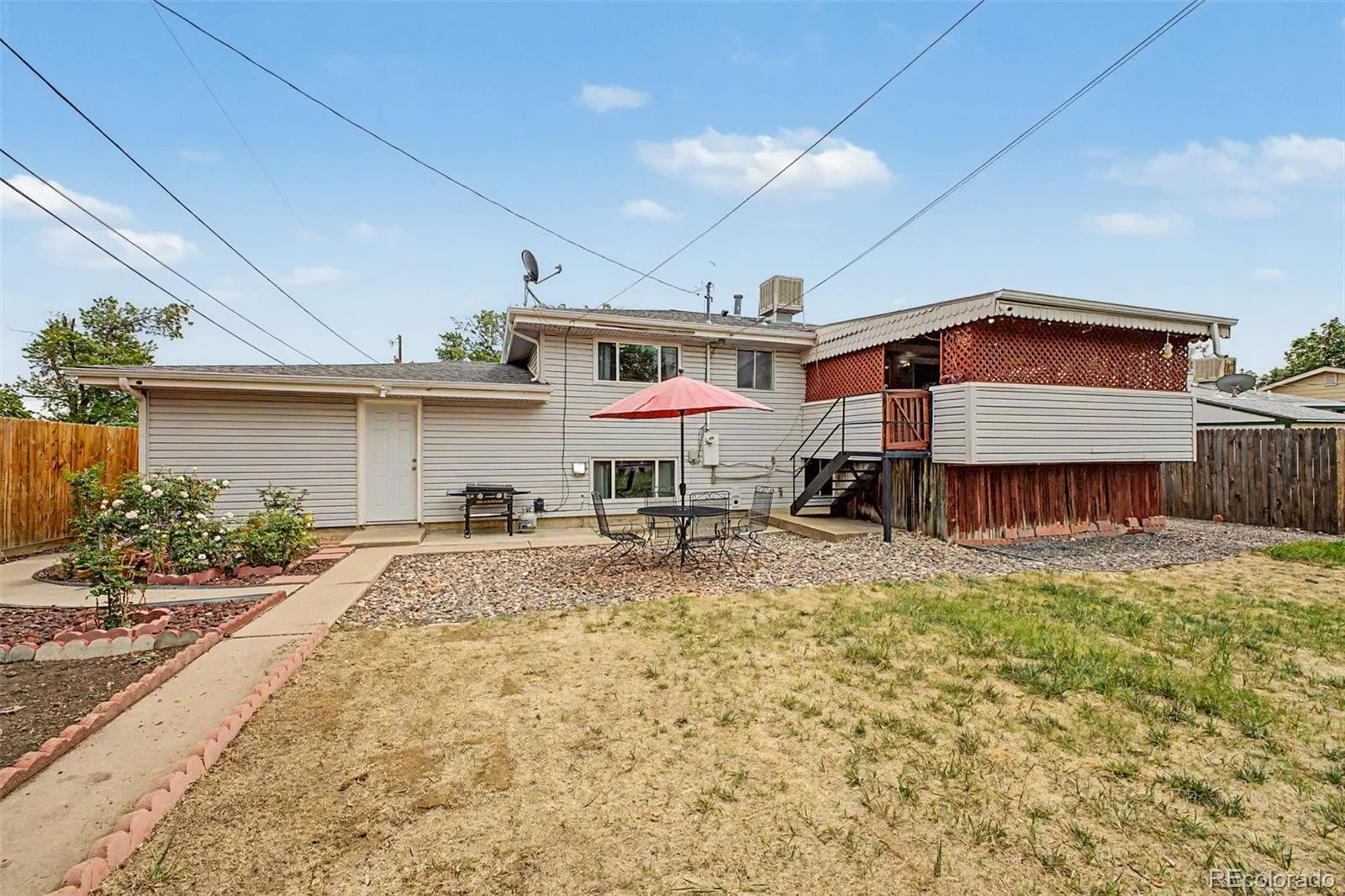 933 Newcombe Street Lakewood CO 80215 MLS #REC6630741 05232026095244 1600 44