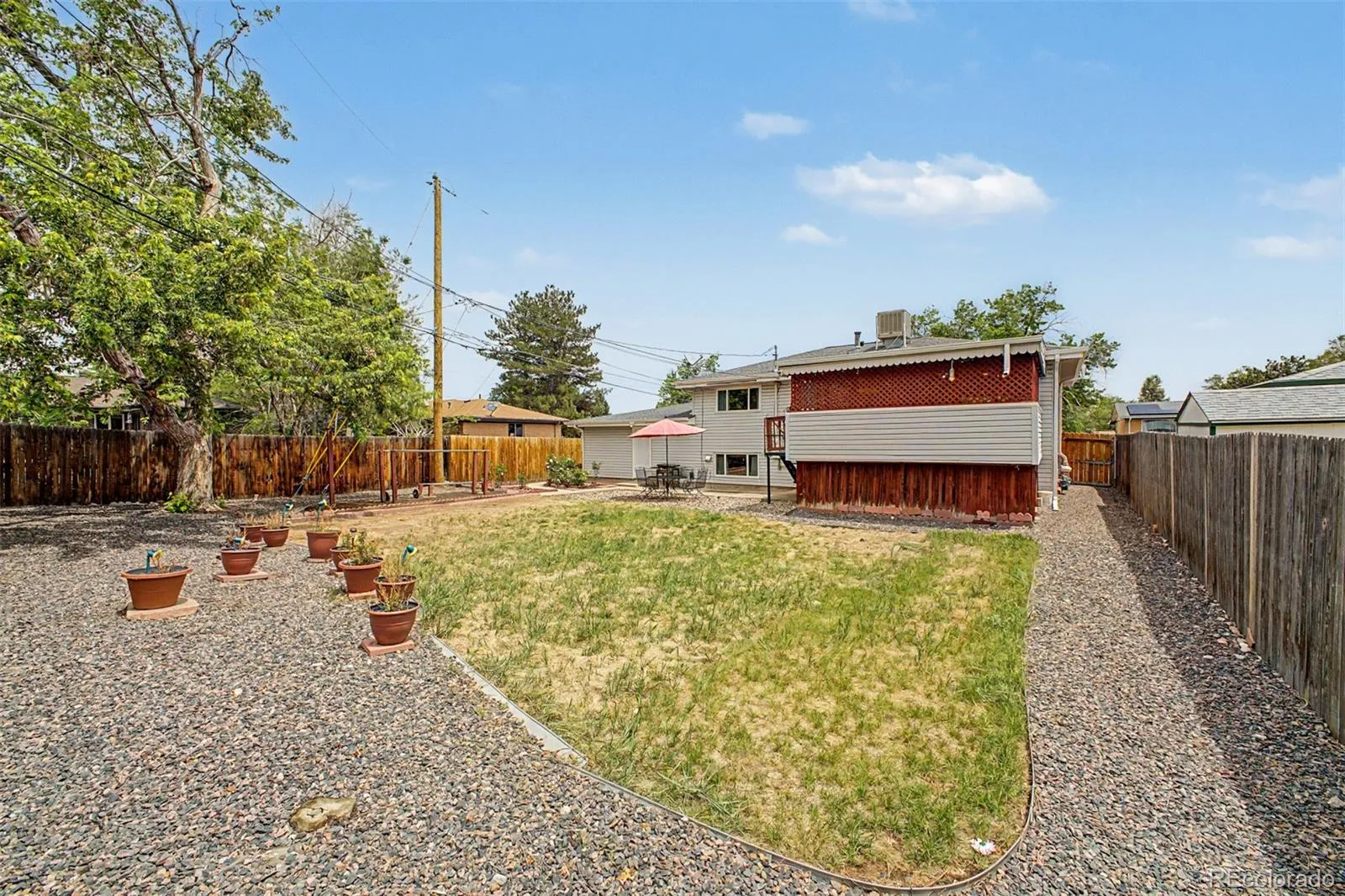 933 Newcombe Street Lakewood CO 80215 MLS #REC6630741 05232026095244 1600 46