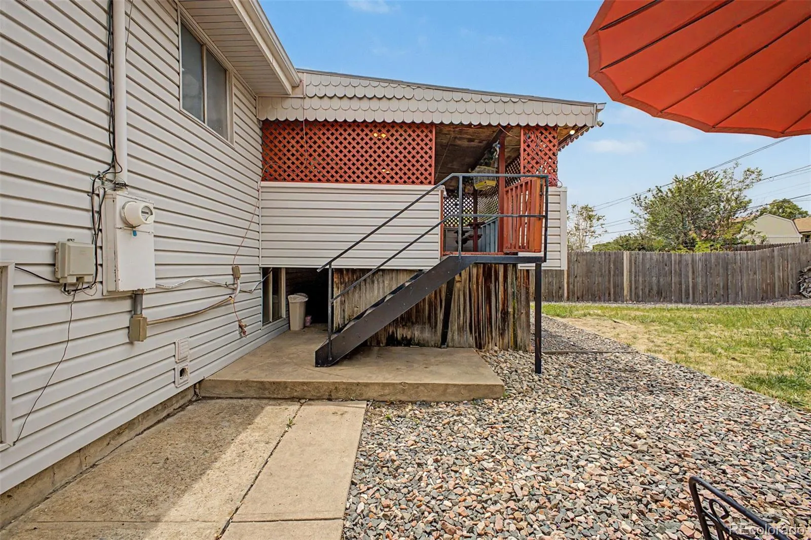 933 Newcombe Street Lakewood CO 80215 MLS #REC6630741 05232026095244 1600 48