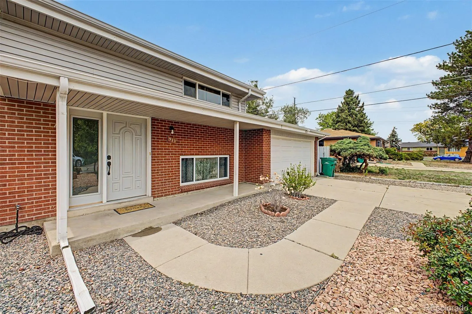 933 Newcombe Street Lakewood CO 80215 MLS #REC6630741 05232026095244 1600 7