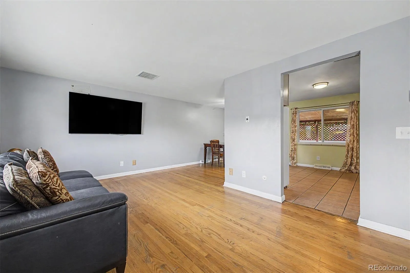 933 Newcombe Street Lakewood CO 80215 MLS #REC6630741 05232026095244 1600 9