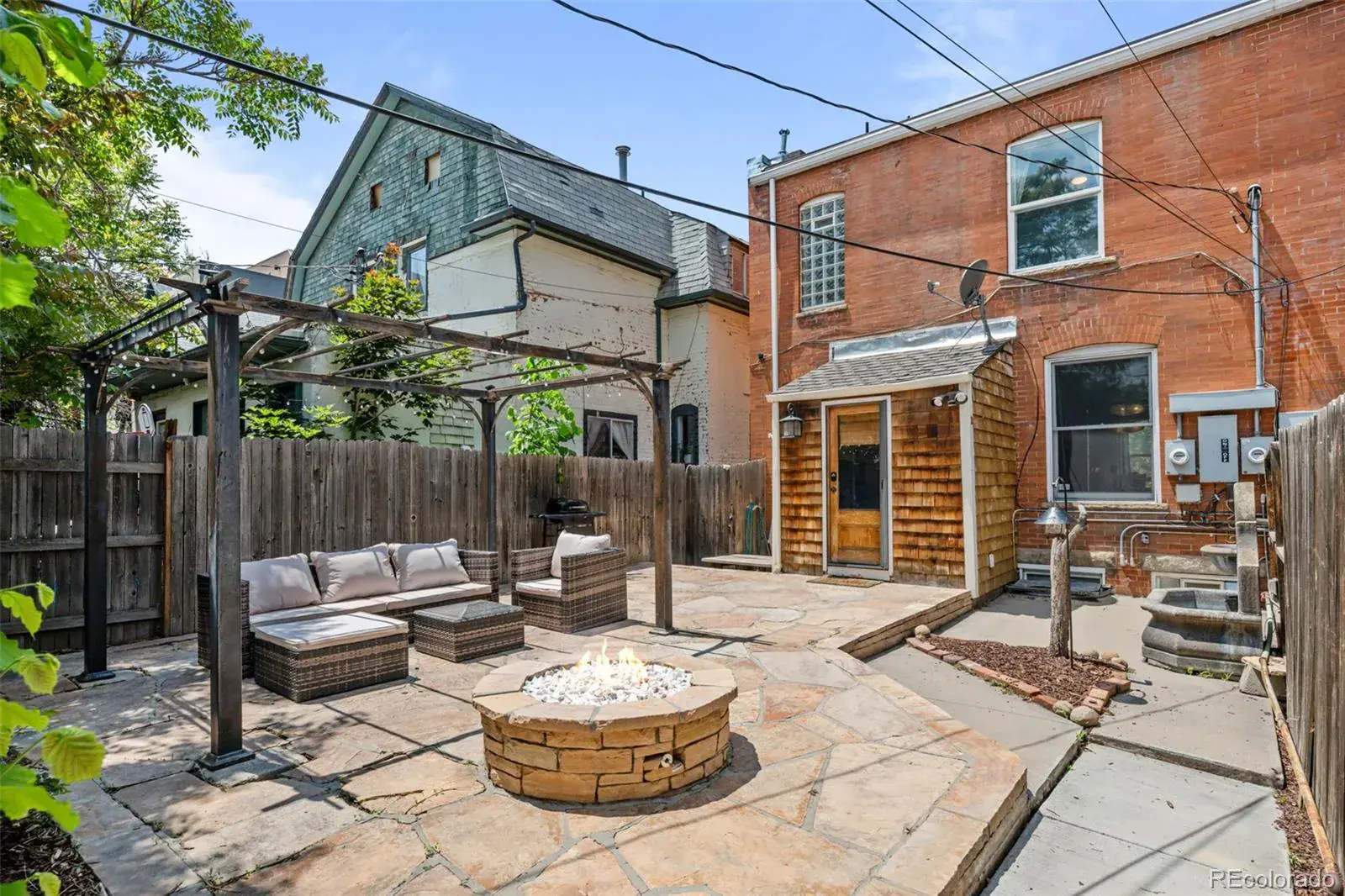 03062026183401 1600 22