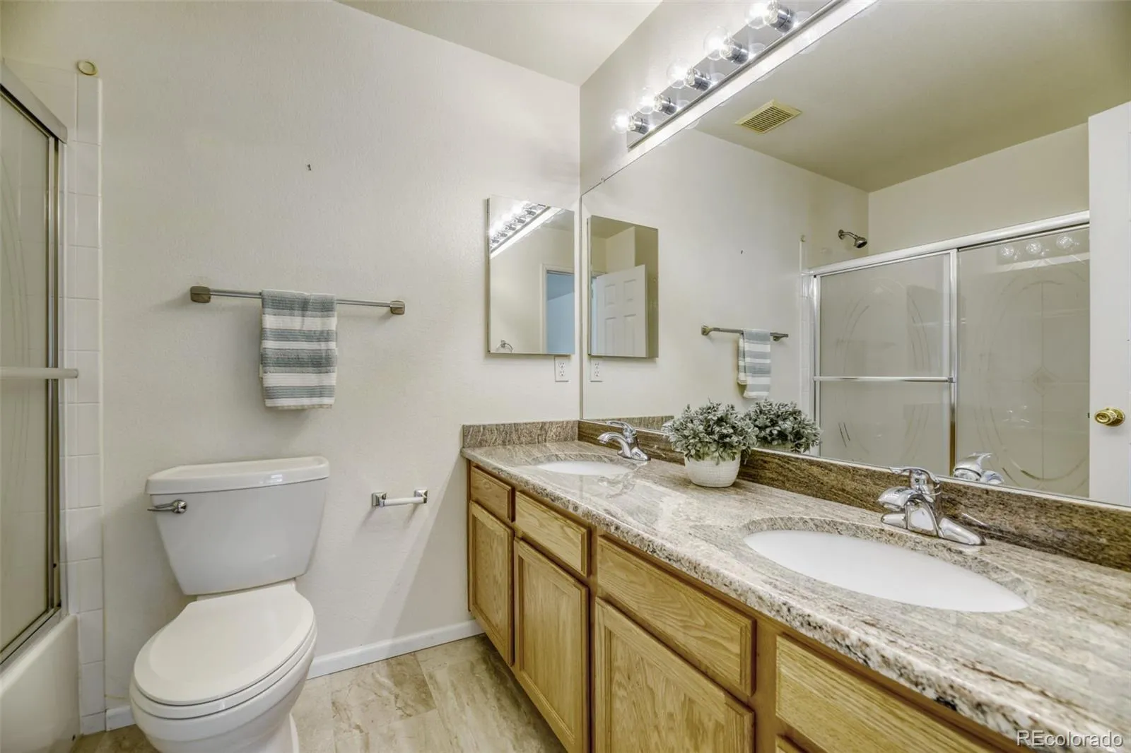 5357 S Harlan Way Littleton CO 80123 MLS #REC6631268 05132026210249 1600 12