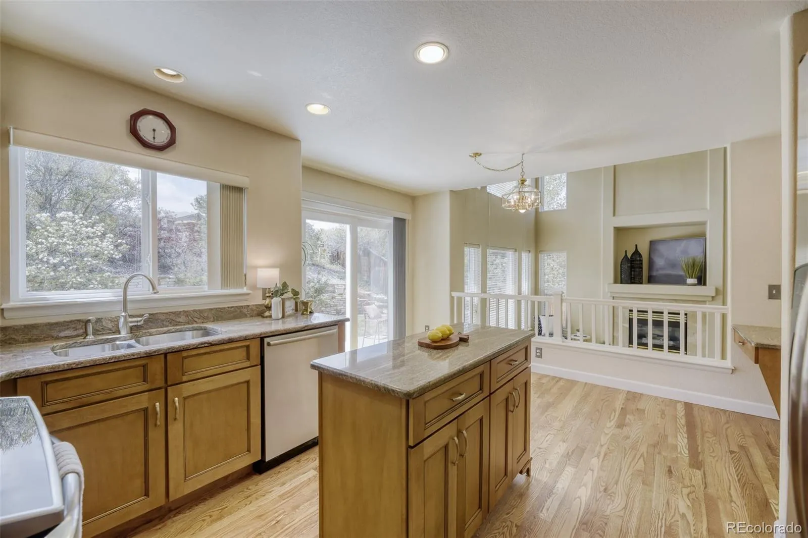 5357 S Harlan Way Littleton CO 80123 MLS #REC6631268 05132026210249 1600 3