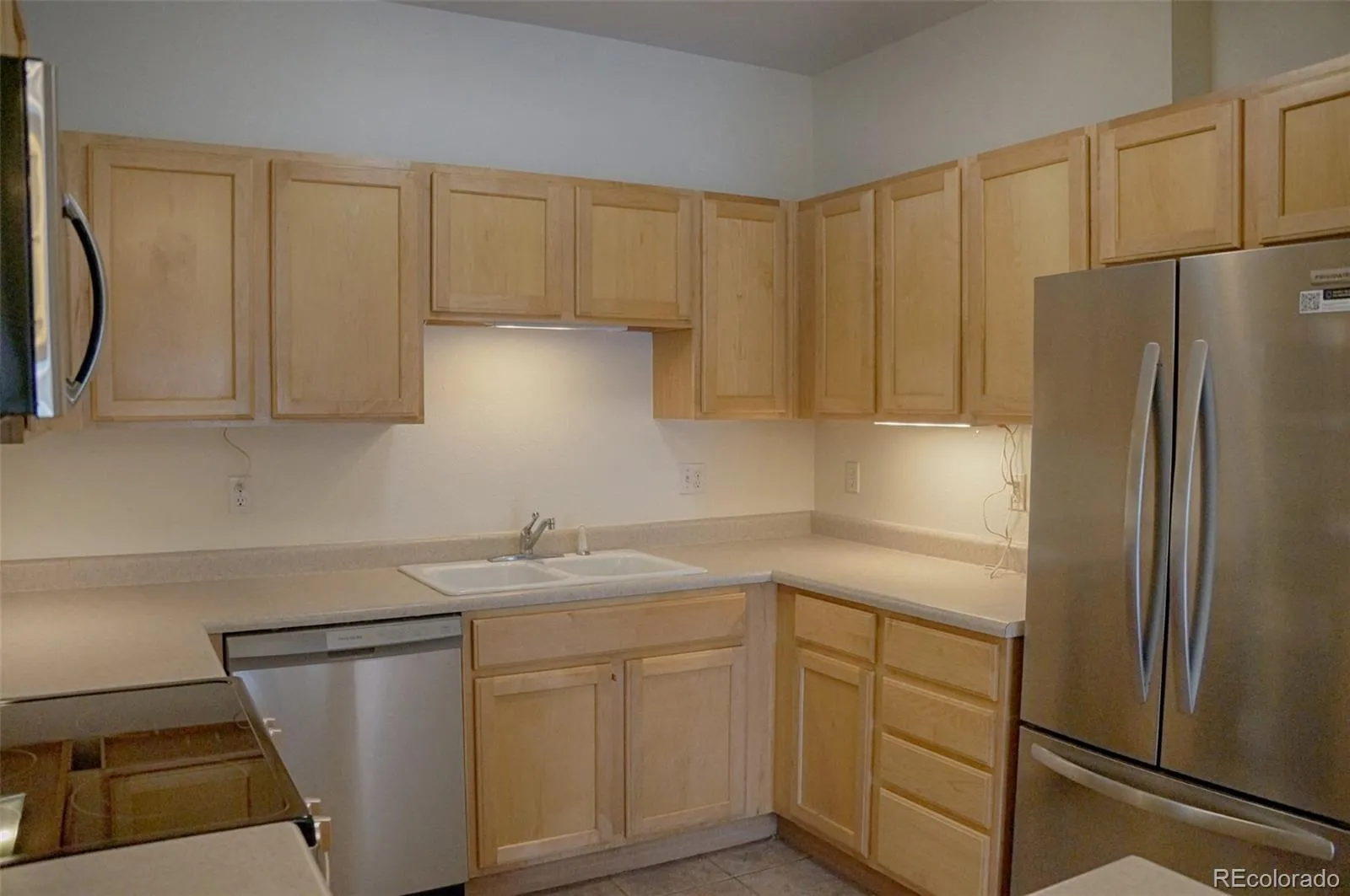 18201 E Greenwood Drive #A Aurora CO 80013 MLS #REC6632491 05062026040910 1600 7