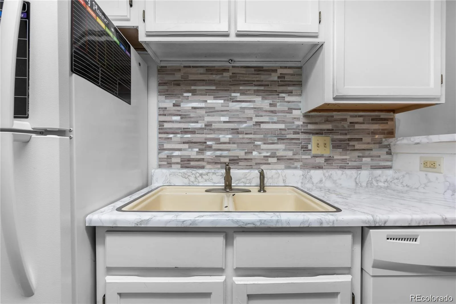 910 S Walden Street #206 Aurora CO 80017 | MLS #REC6632738 07272026182739 1600 3
