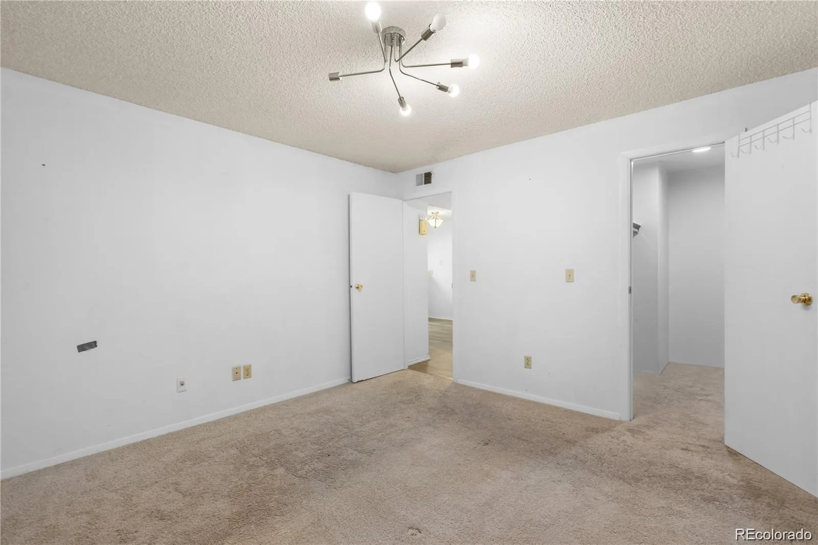 910 S Walden Street #206 Aurora CO 80017 | MLS #REC6632738 07272026182739 1600 9
