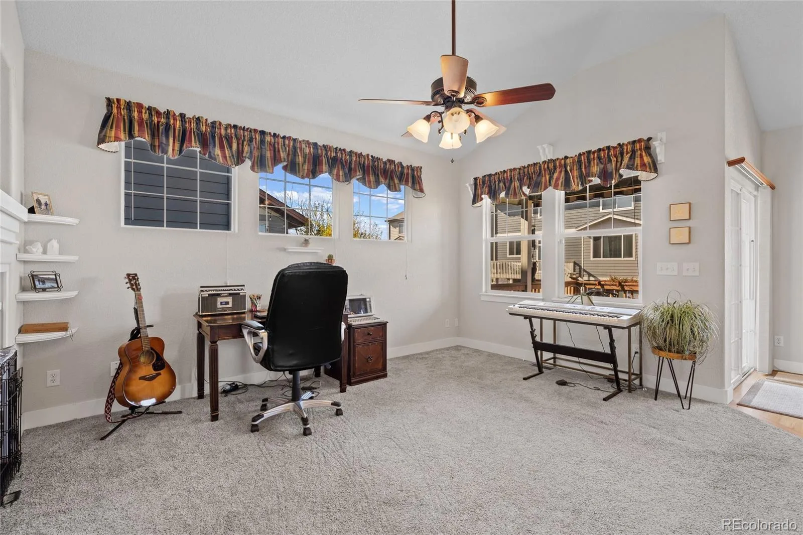 21527 E Smoky Hill Road Aurora CO 80015 MLS #REC6636509 07012026184704 1600 17