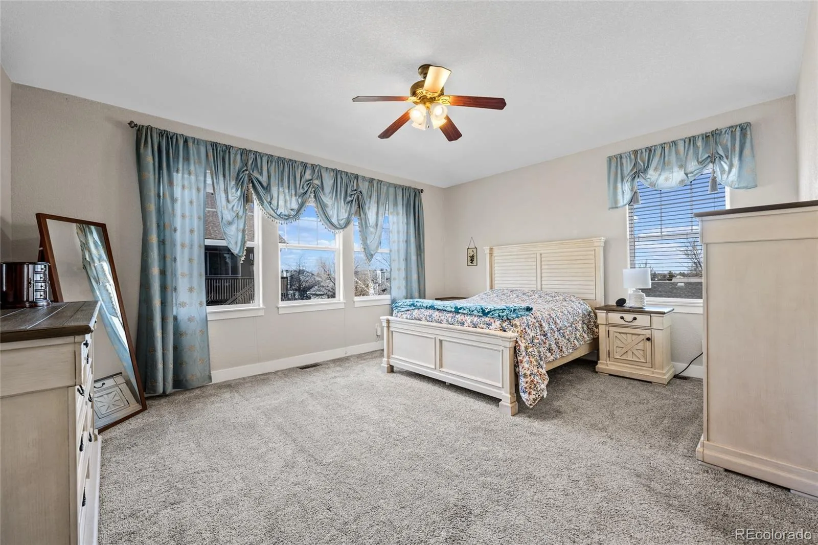 21527 E Smoky Hill Road Aurora CO 80015 MLS #REC6636509 07012026184704 1600 23