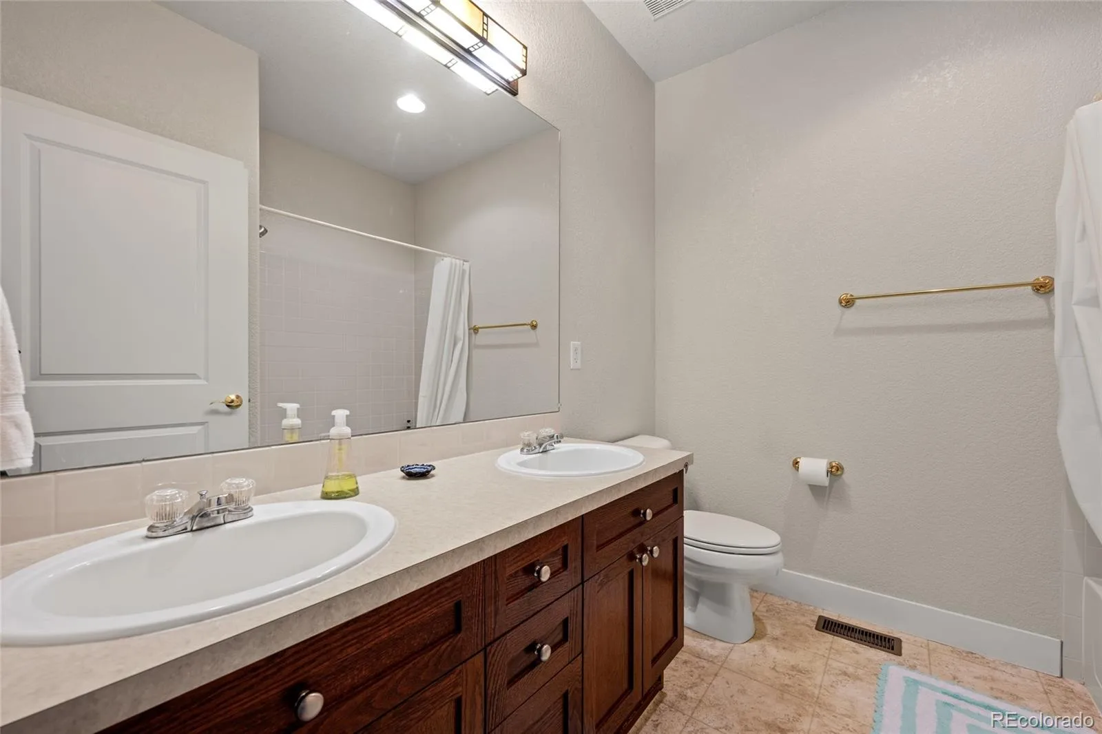 21527 E Smoky Hill Road Aurora CO 80015 MLS #REC6636509 07012026184704 1600 29