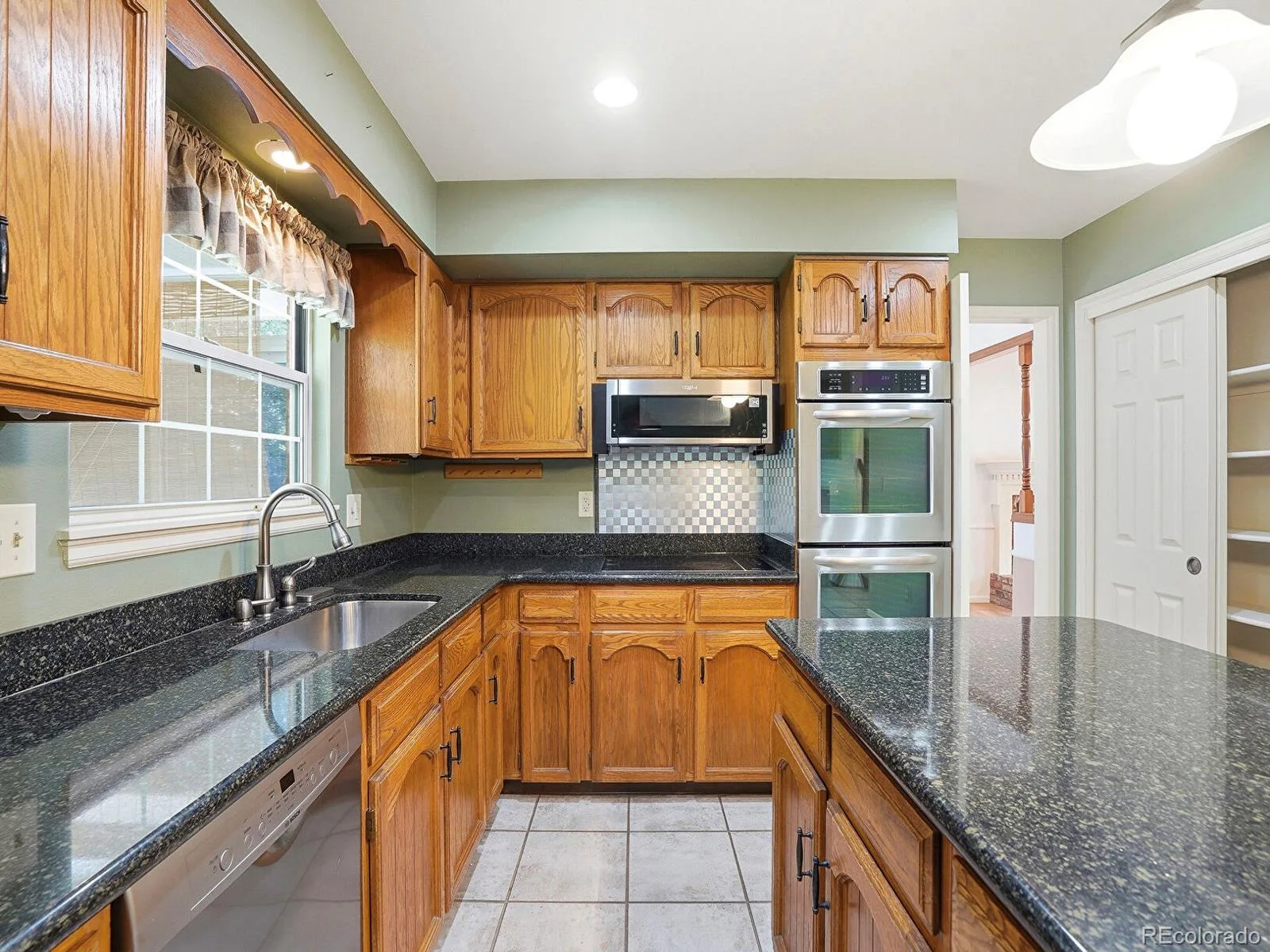 5123 S Iris Way Littleton CO 80123 | MLS #REC6636776 07242026171632 1600 10