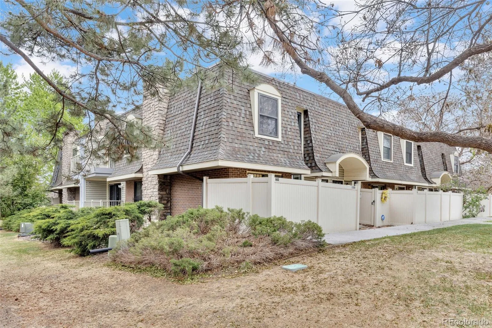 1350 S Idalia Street #D Aurora CO 80017 MLS #REC6636950 05012026172829 1600 1