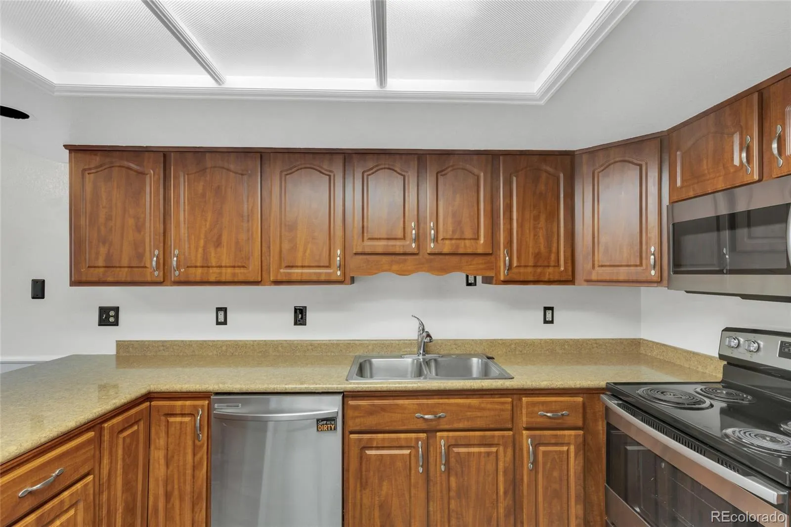1350 S Idalia Street #D Aurora CO 80017 MLS #REC6636950 05012026172829 1600 11