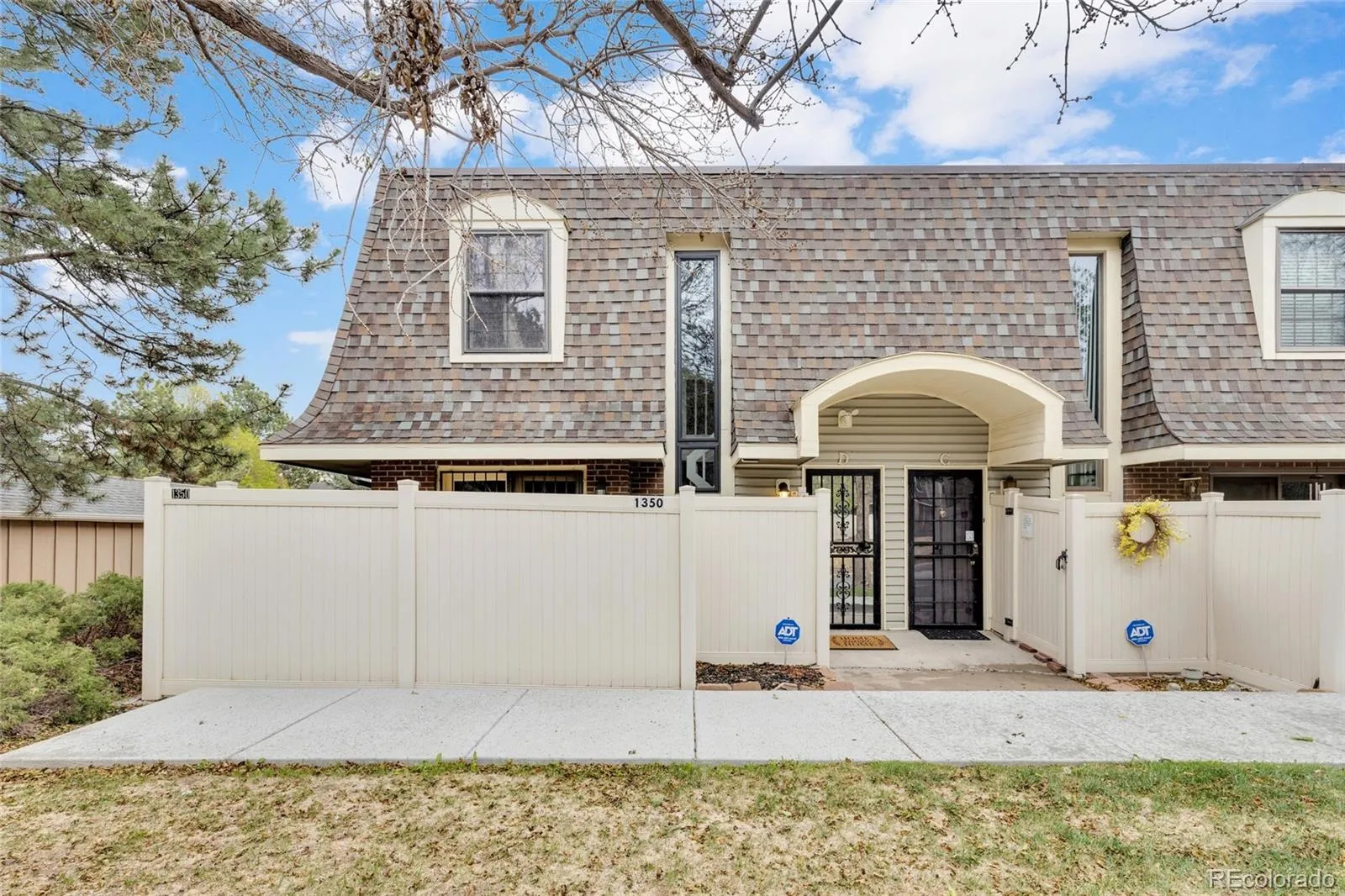 1350 S Idalia Street #D Aurora CO 80017 MLS #REC6636950 05012026172829 1600 25