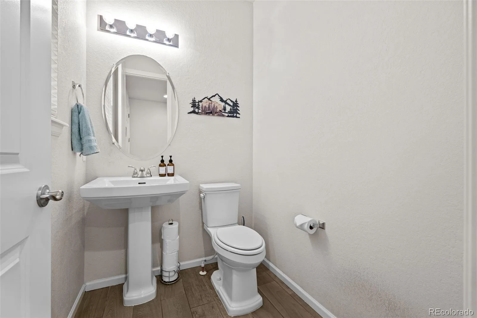 22250 E Mansfield Place Aurora CO 80018 | MLS #REC6638179 08062026170341 1600 18