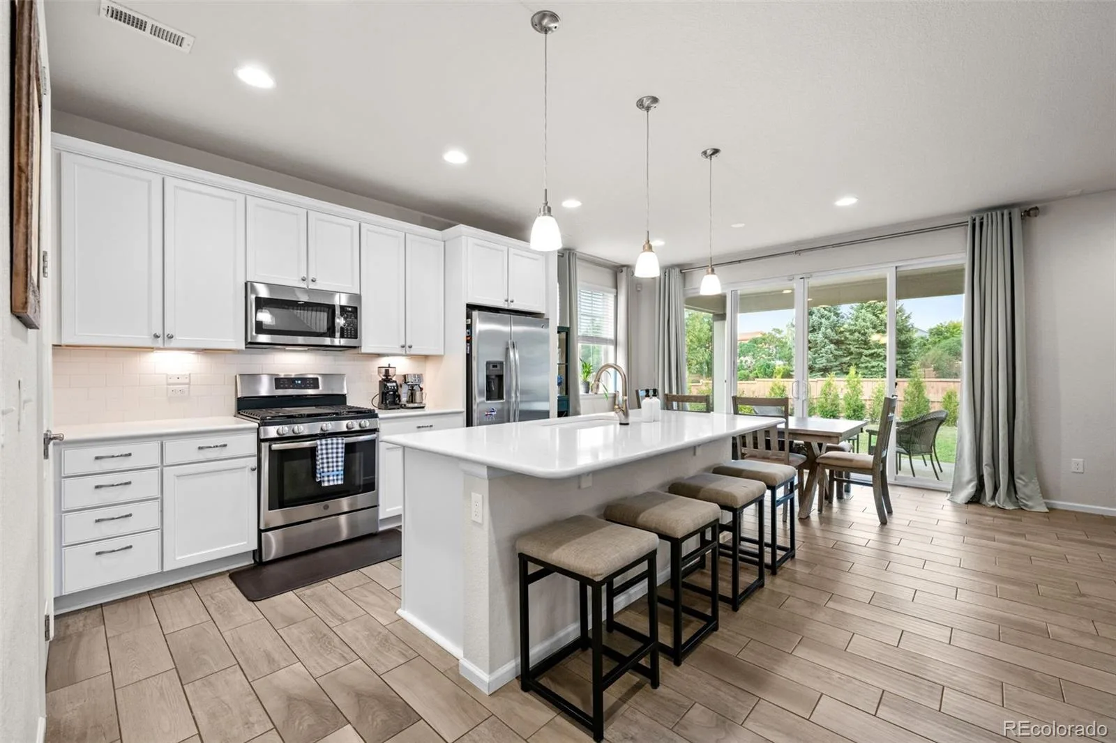 22250 E Mansfield Place Aurora CO 80018 | MLS #REC6638179 08062026170341 1600 4
