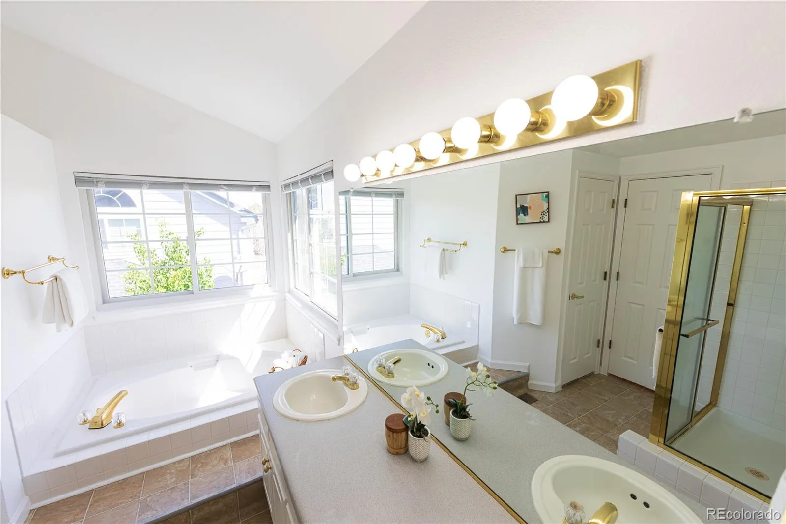 18912 E Belleview Place Centennial CO 80015 MLS #REC6639720 04232026020342 1600 20