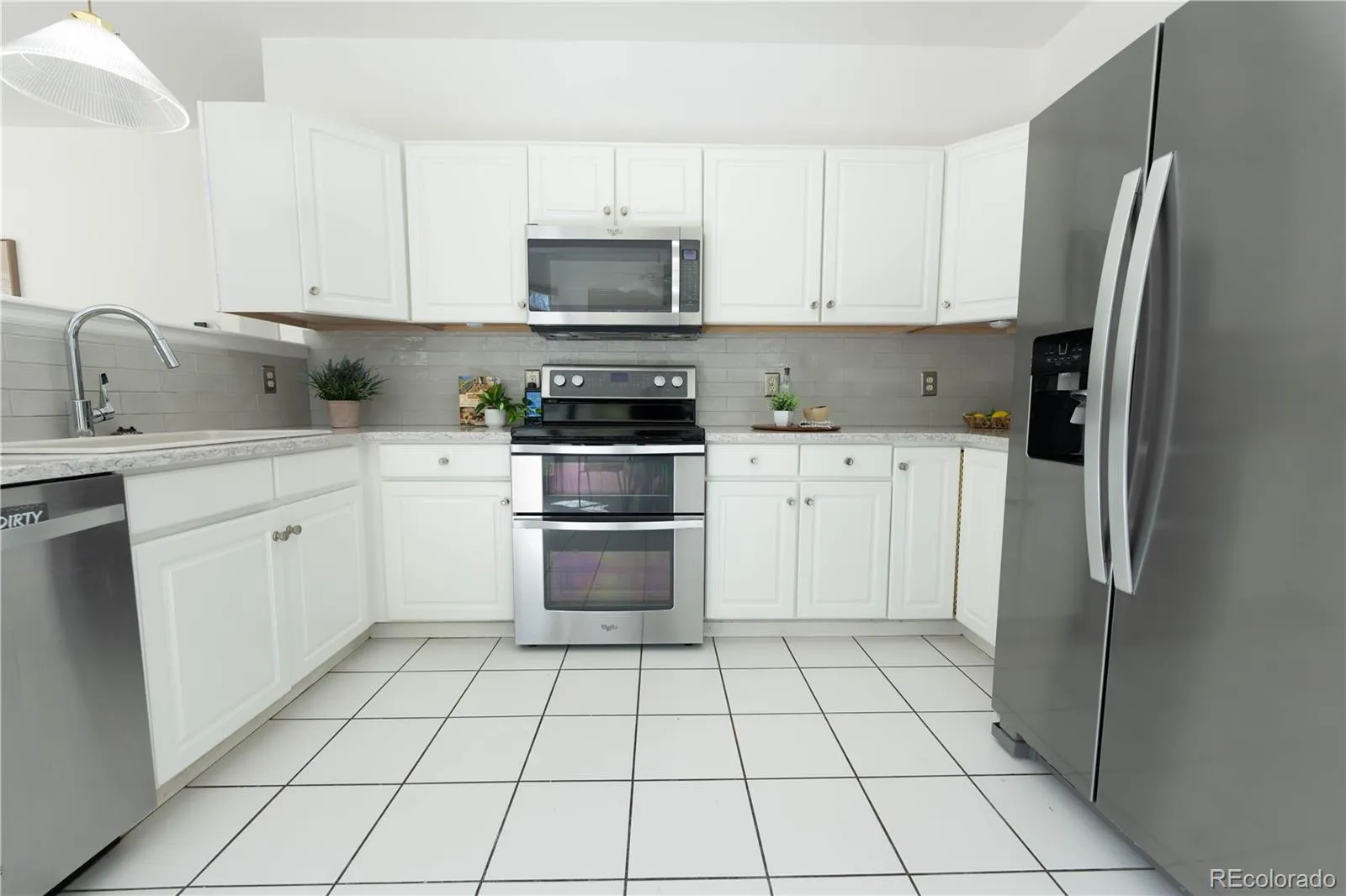 18912 E Belleview Place Centennial CO 80015 MLS #REC6639720 04232026020342 1600 3
