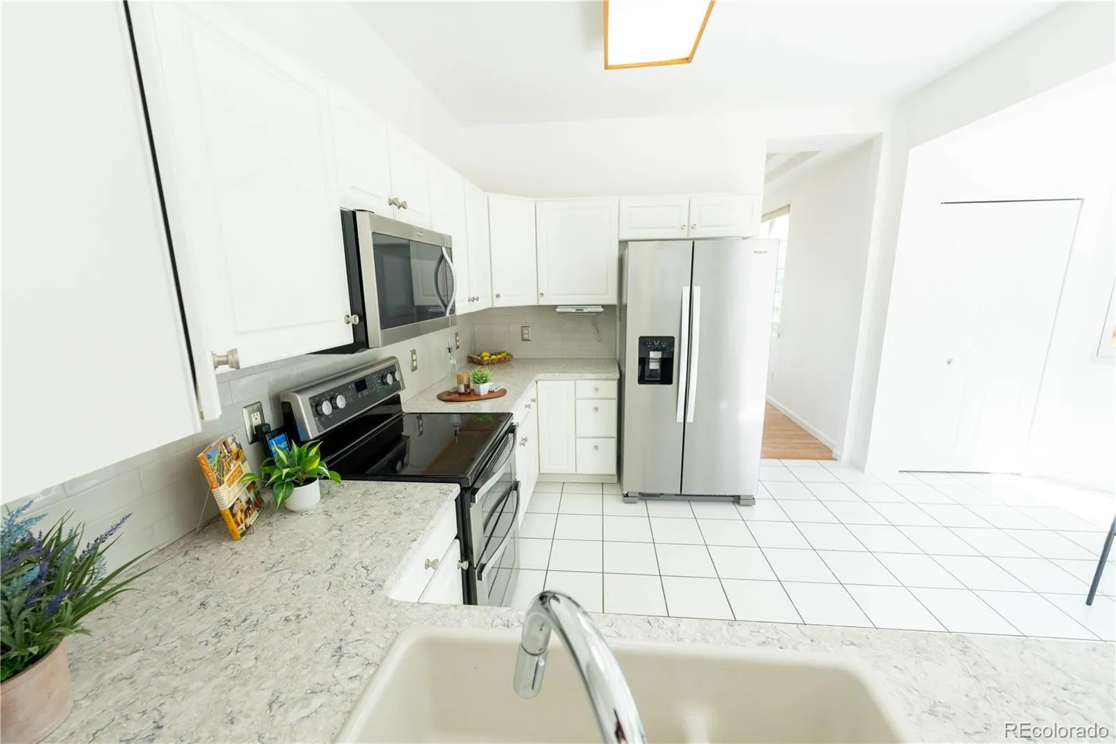 18912 E Belleview Place Centennial CO 80015 MLS #REC6639720 04232026020342 1600 6