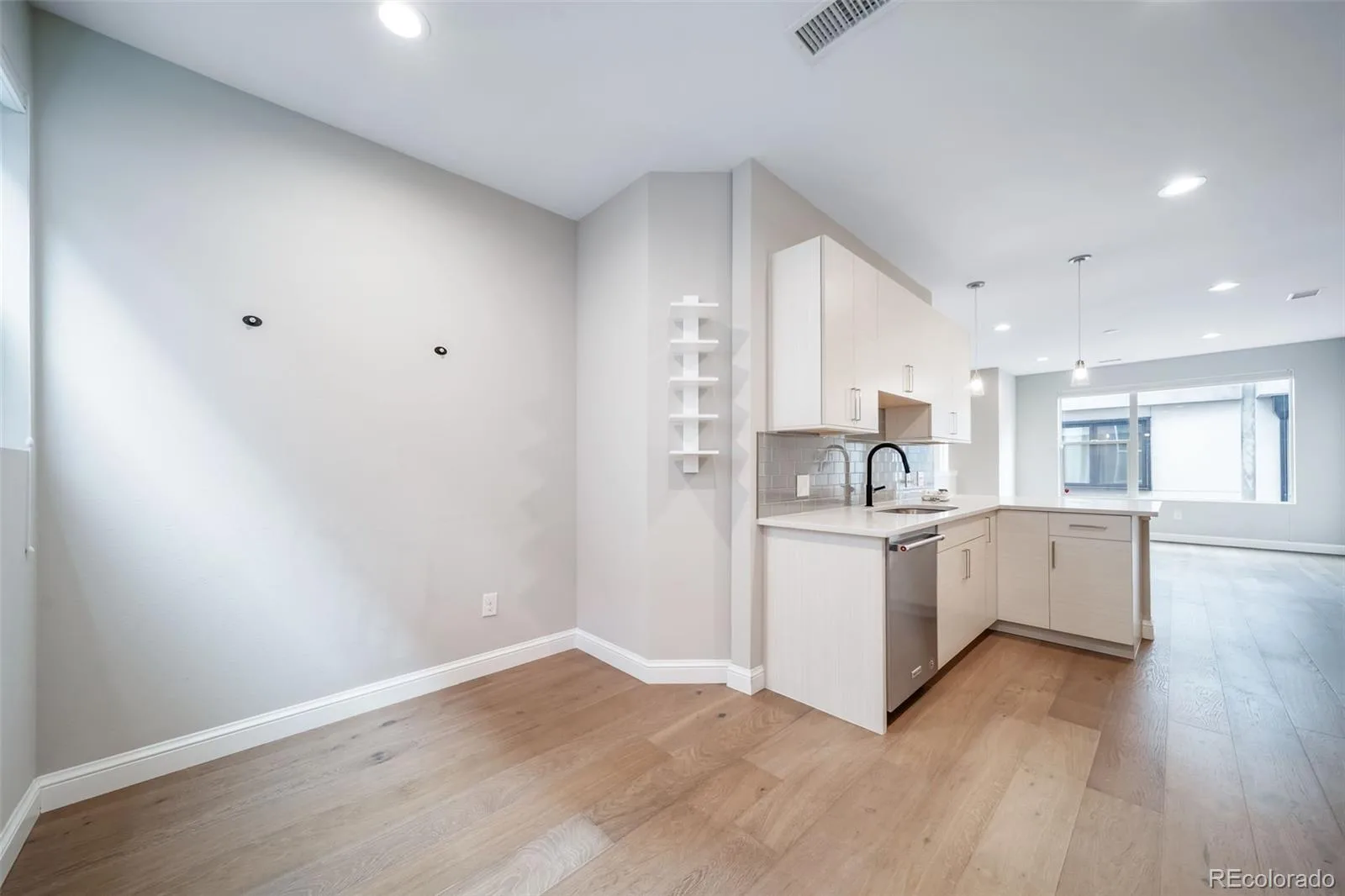 1752 N Williams Street Denver CO 80218 | MLS #REC6641547 09282026222408 1600 16