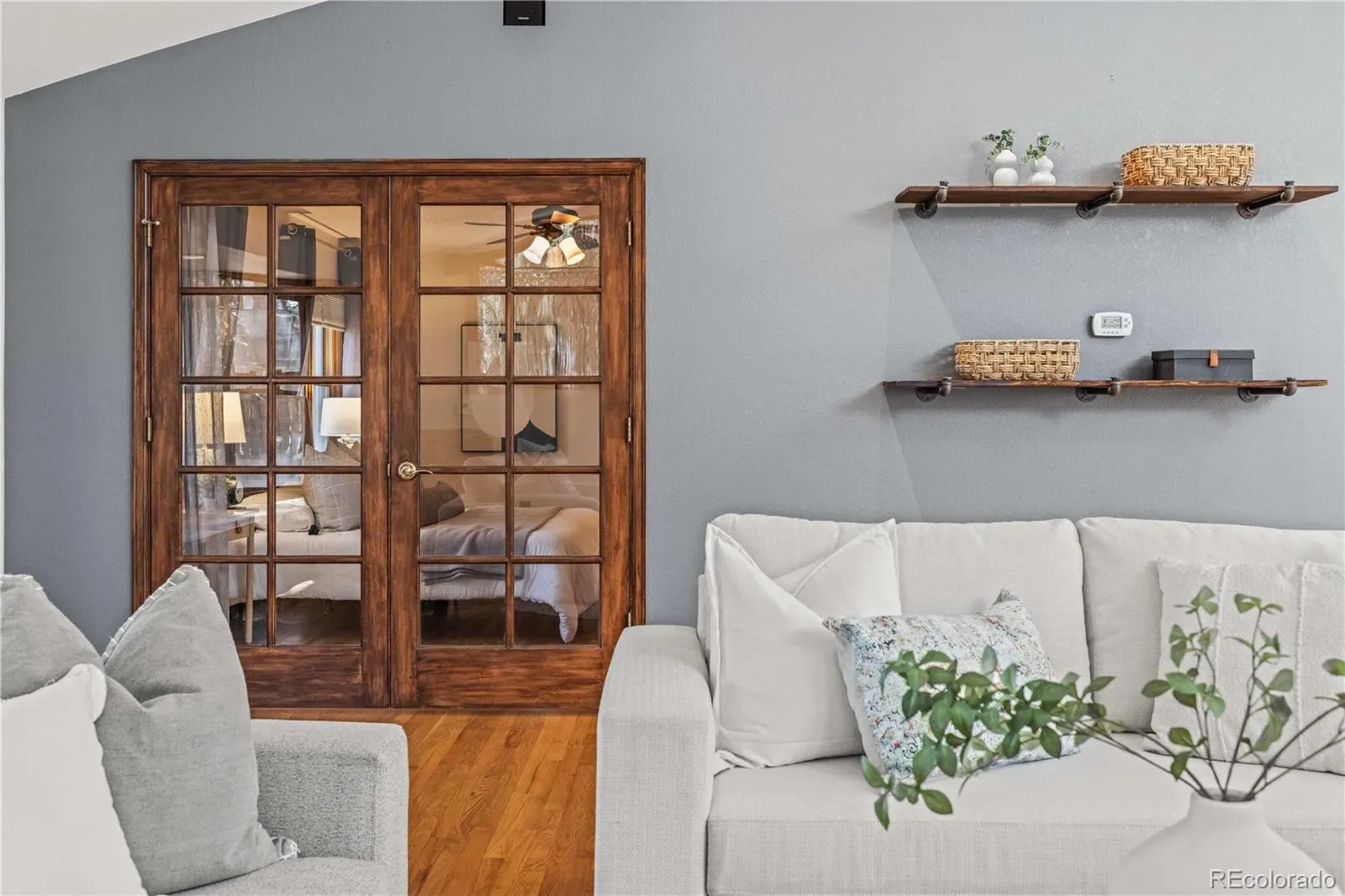 03282026001002 1600 15