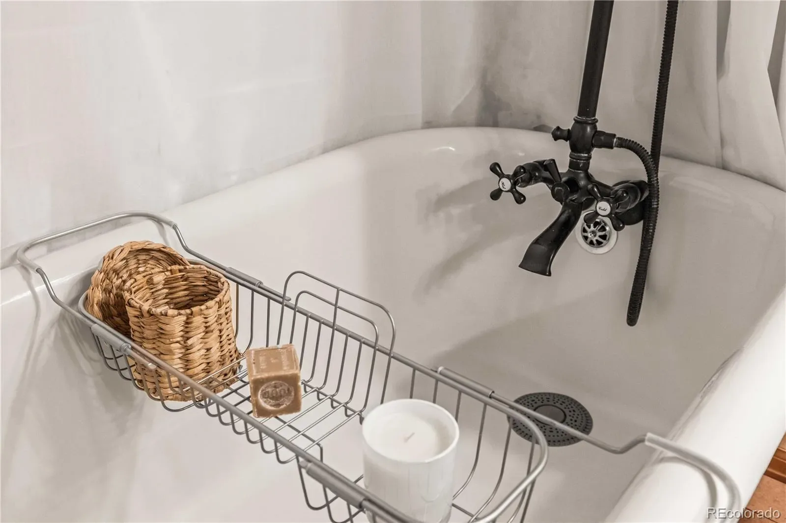 03282026001002 1600 22