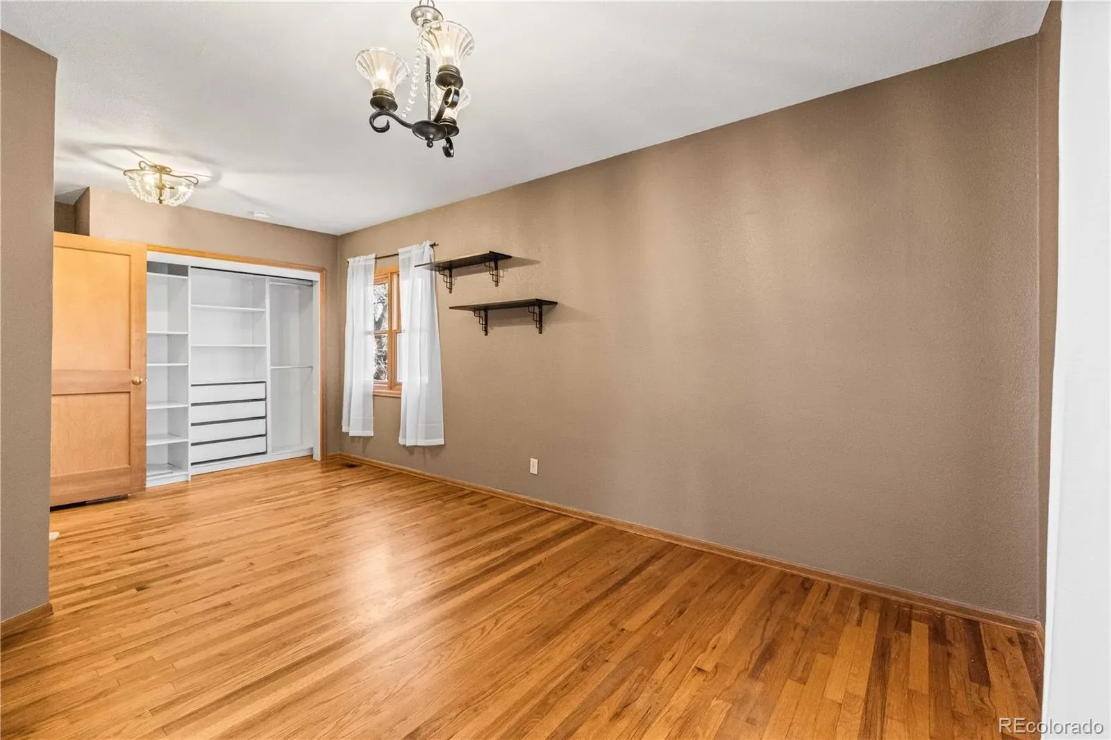 03282026001002 1600 25