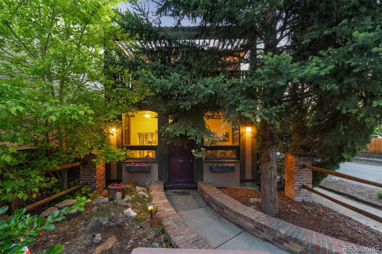 2001 S Marion Street Denver CO 80210 MLS #REC6645113 05232026185032 1600 1