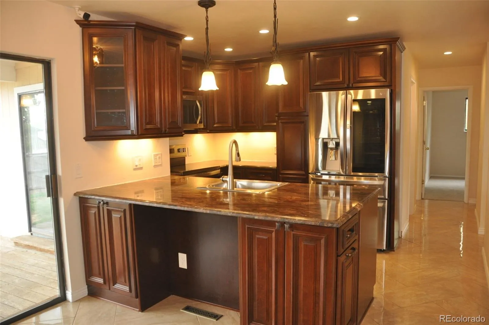8654 E Eastman Avenue Denver CO 80231 MLS #REC6647301 05212026042129 1600 10