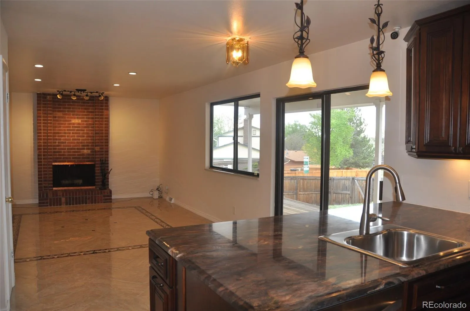 8654 E Eastman Avenue Denver CO 80231 MLS #REC6647301 05212026042129 1600 7