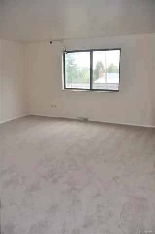 8654 E Eastman Avenue Denver CO 80231 MLS #REC6647301 05212026042129 640 23