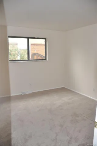 8654 E Eastman Avenue Denver CO 80231 MLS #REC6647301 05212026042129 640 25