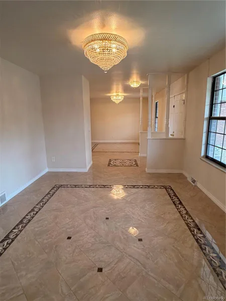 8654 E Eastman Avenue Denver CO 80231 MLS #REC6647301 05212026042129 800 1