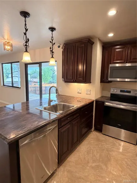 8654 E Eastman Avenue Denver CO 80231 MLS #REC6647301 05212026042129 800 15