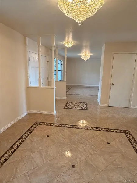 8654 E Eastman Avenue Denver CO 80231 MLS #REC6647301 05212026042129 800 5
