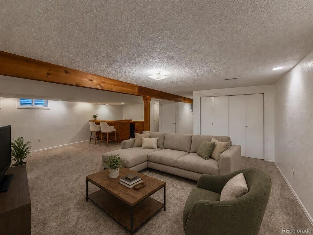 8654 E Eastman Avenue Denver CO 80231 MLS #REC6647301 05302026042159 1024 36