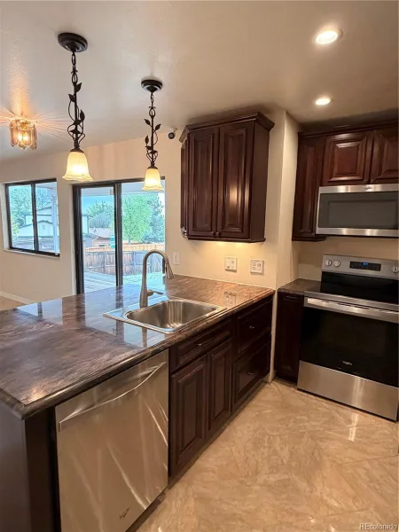 8654 E Eastman Avenue Denver CO 80231 MLS #REC6647301 05302026042159 800 18