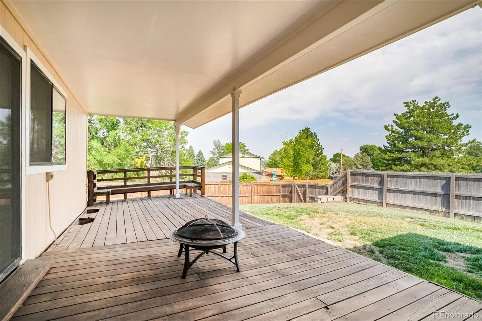 8654 E Eastman Avenue Denver CO 80231 MLS #REC6647301 07032026222830 1600 40
