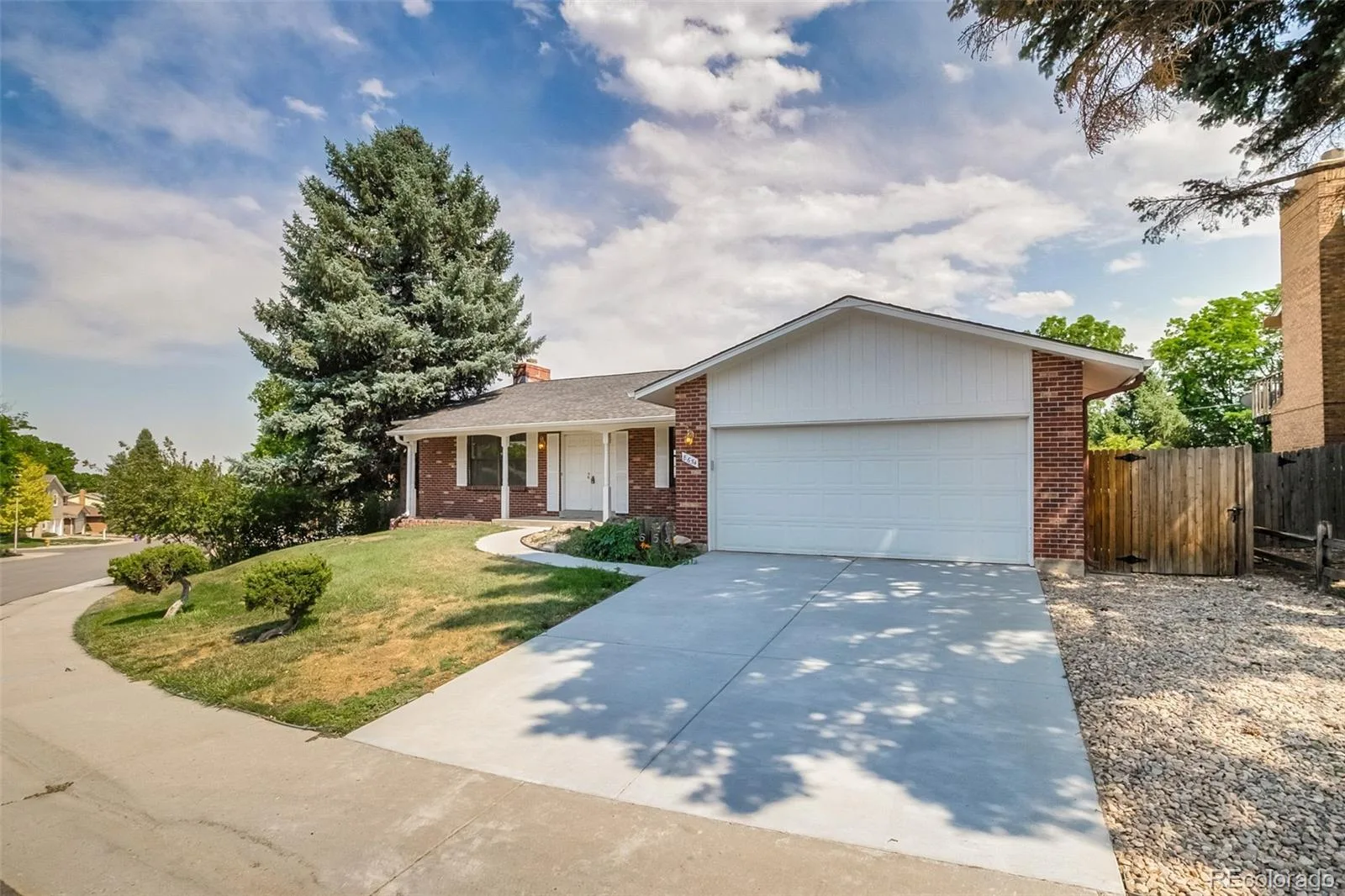 8654 E Eastman Avenue Denver CO 80231 MLS #REC6647301 07032026222830 1600 43