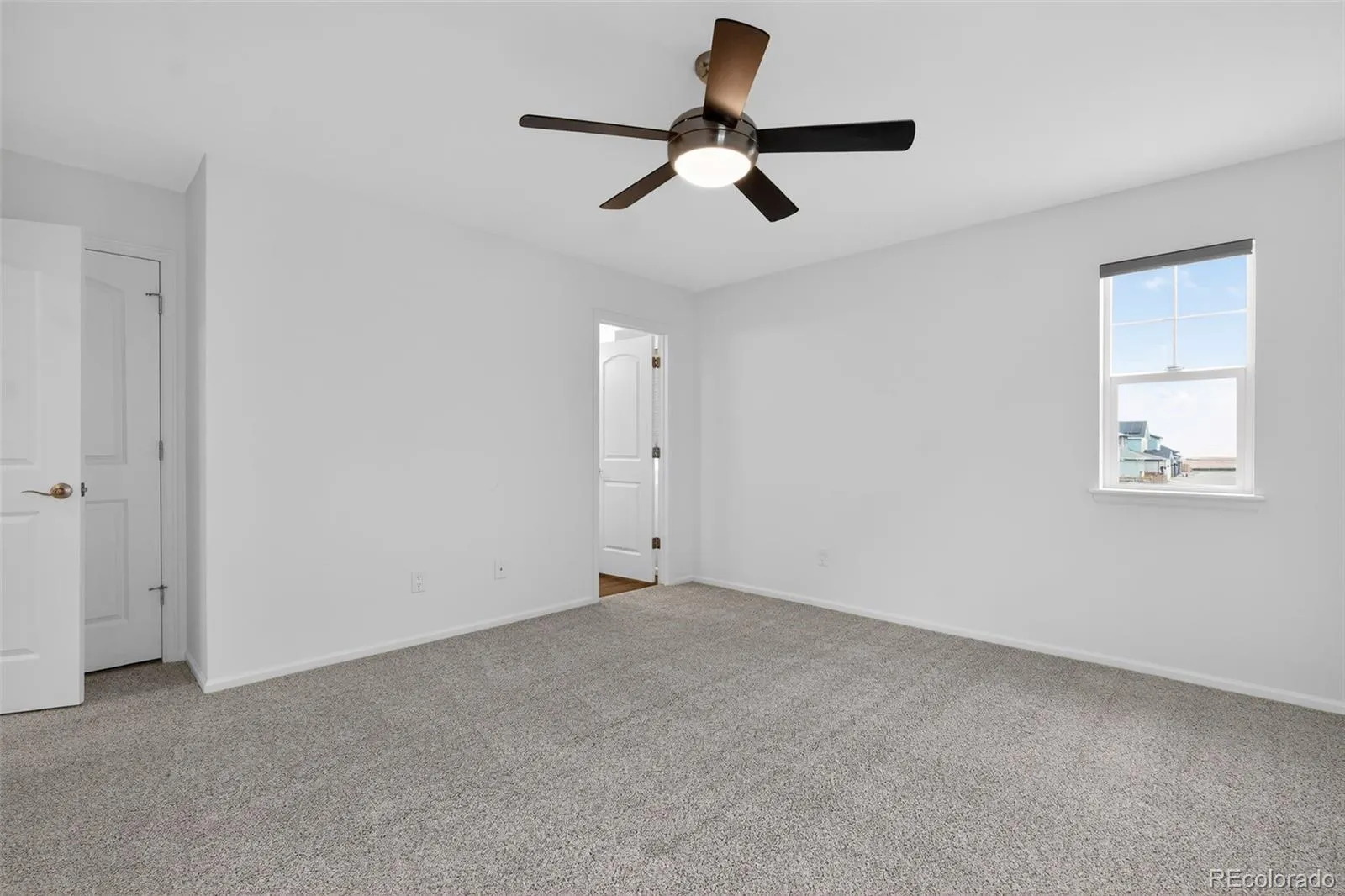 6050 N Netherland Court Aurora CO 80019 | MLS #REC6648829 05032026211843 1600 16