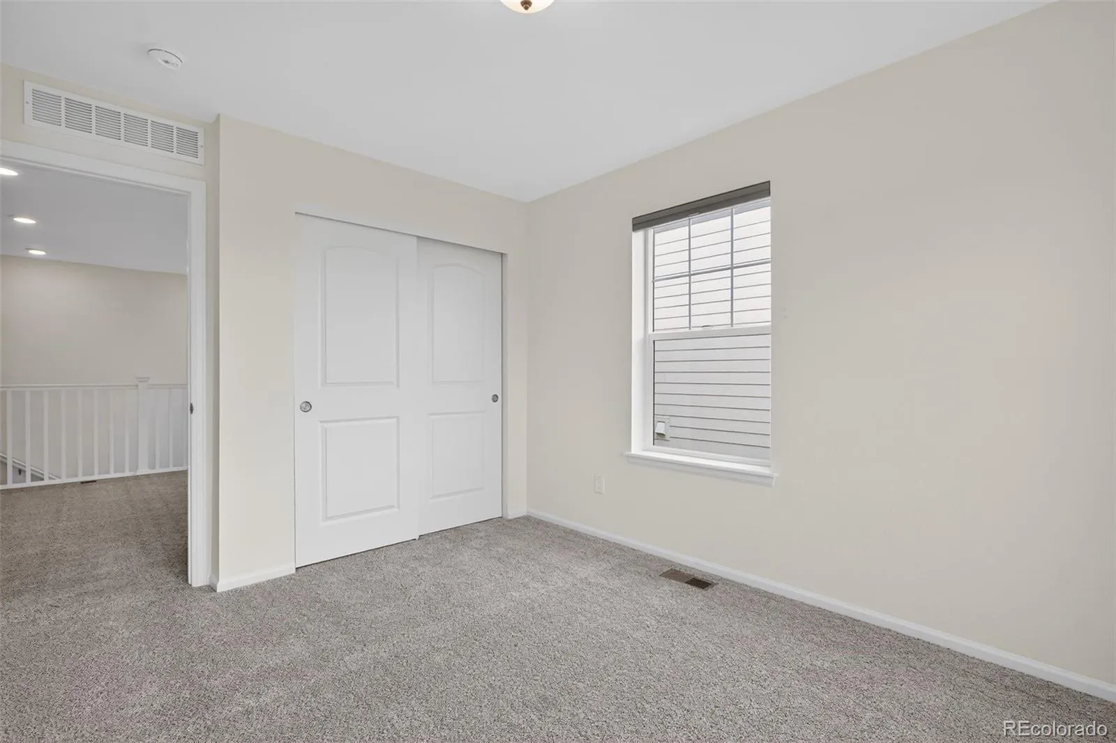 6050 N Netherland Court Aurora CO 80019 | MLS #REC6648829 05032026211843 1600 21