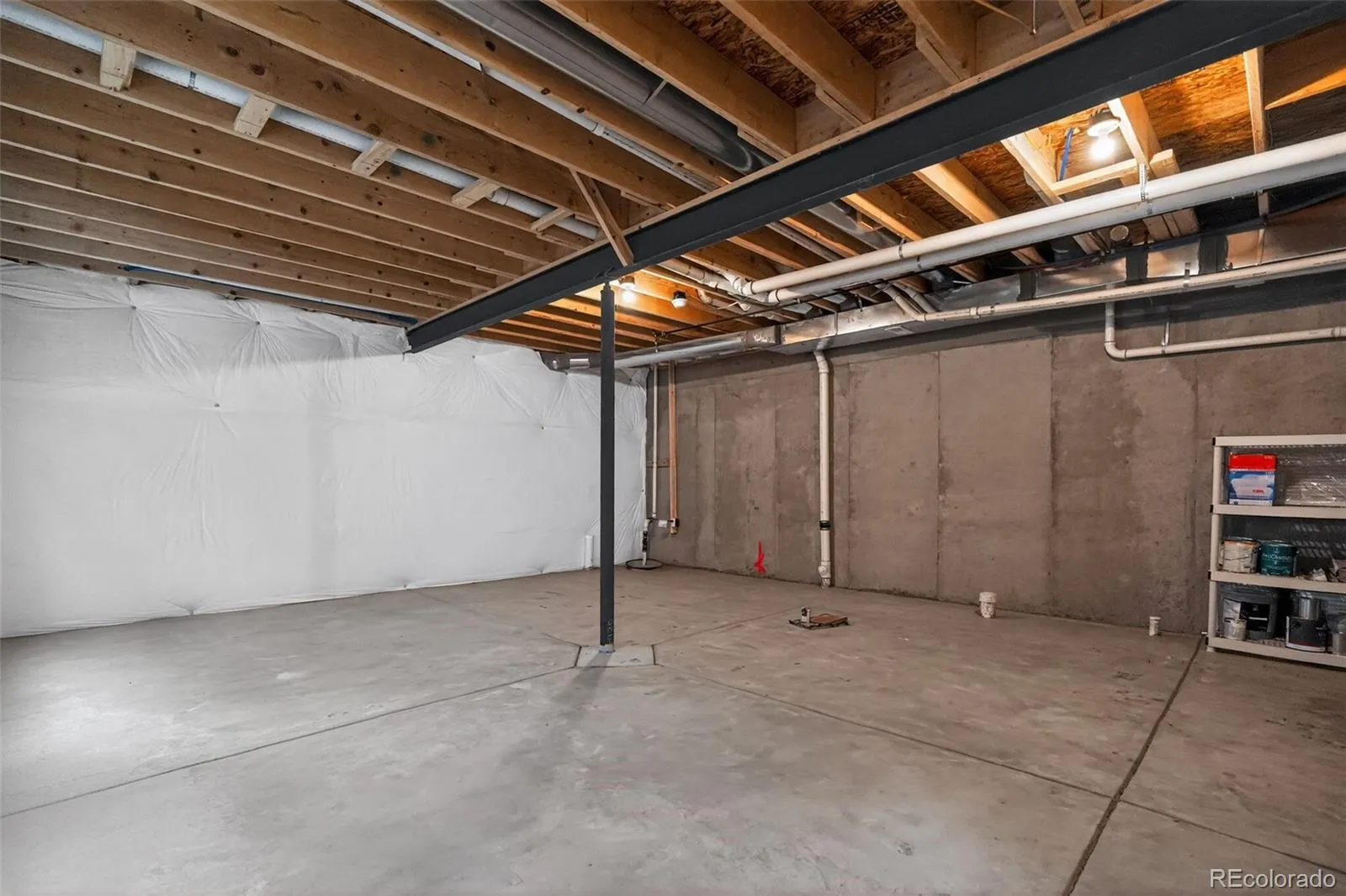 6050 N Netherland Court Aurora CO 80019 | MLS #REC6648829 05032026211843 1600 25
